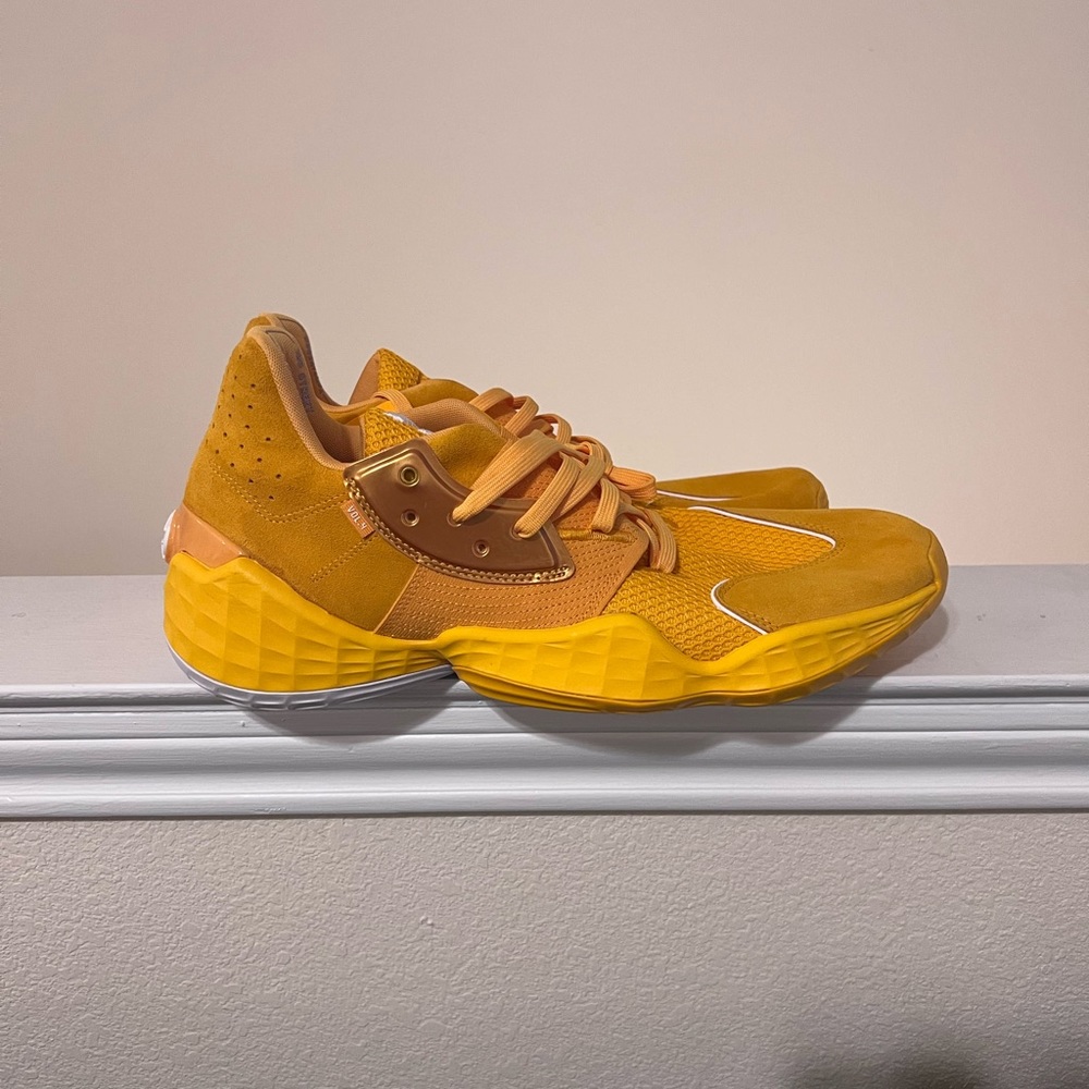 Adidas Harden Vol 4’s